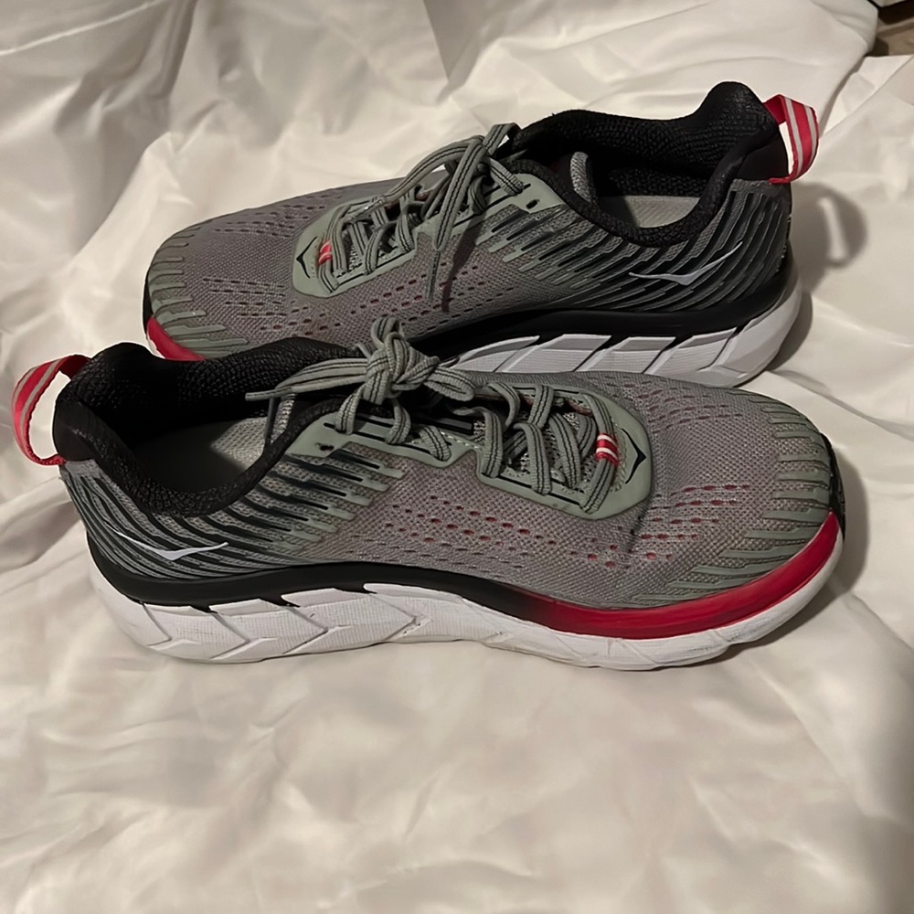 Hoka Clifton One One size 8 wide